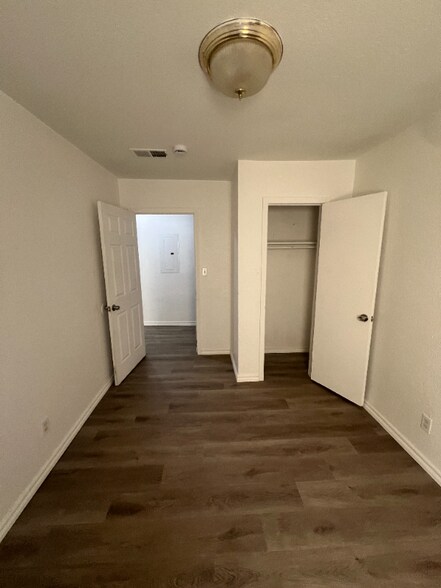 Building Photo - 718 N 18th St