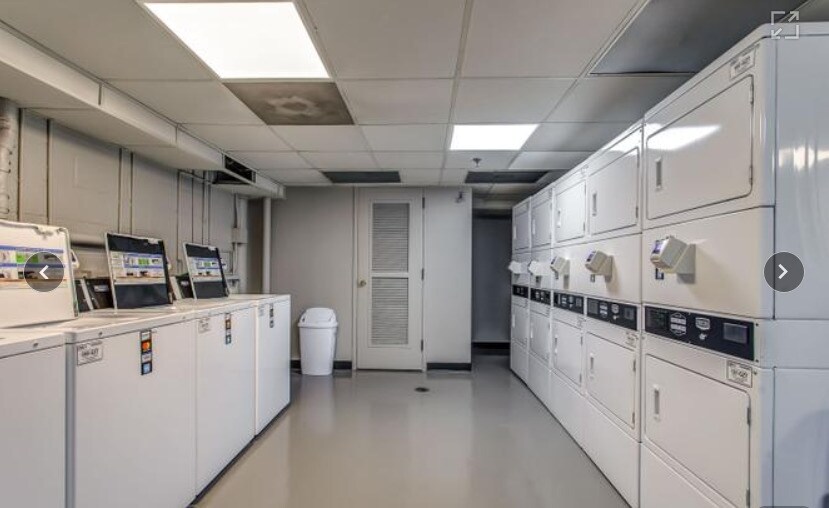 Laundry Room - 900 19th Ave S