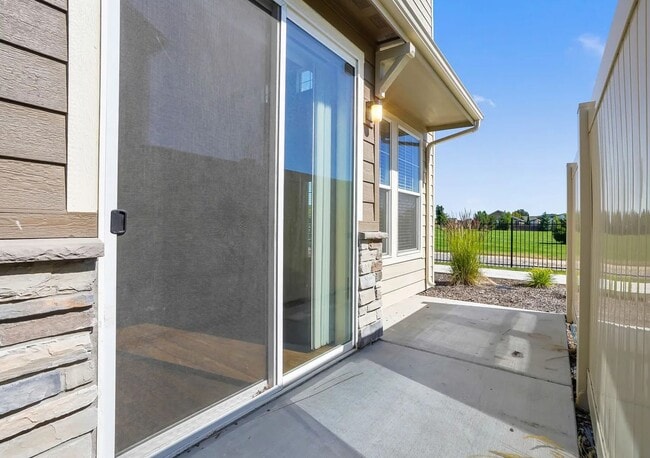 Building Photo - 7353 N Lucy Rose Ln