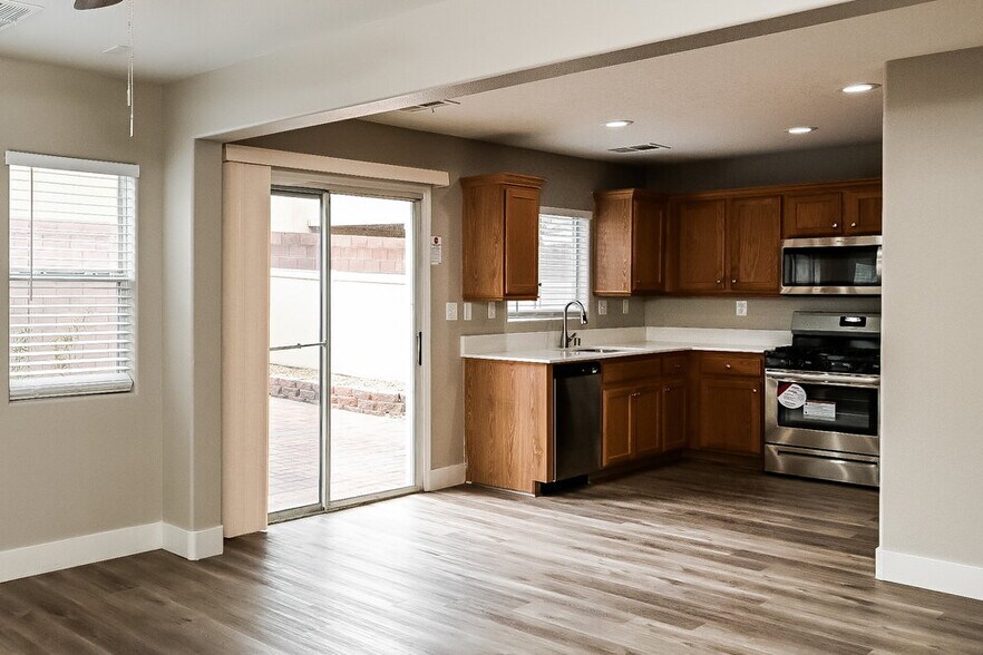 Building Photo - 7489 S Dune Sunflower Ct