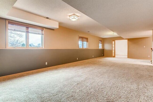 Building Photo - 9931 Evergreen Ave N, Brooklyn Park, MN, 5...