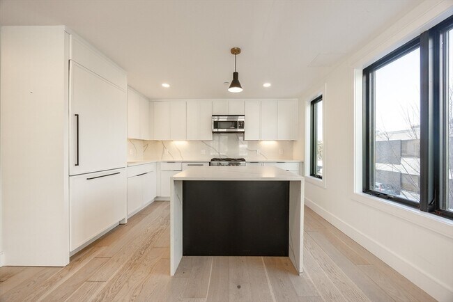 Building Photo - 50 Leo M Birmingham Pkwy