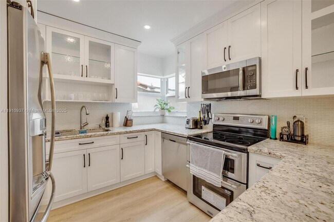 Building Photo - 2969 SW 20th St