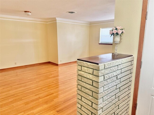 Building Photo - 7730 Cayton St