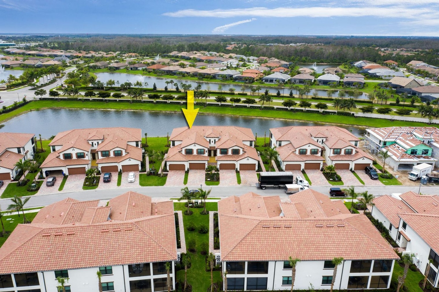 Building Photo - 12043 Hawthorn Lake Dr