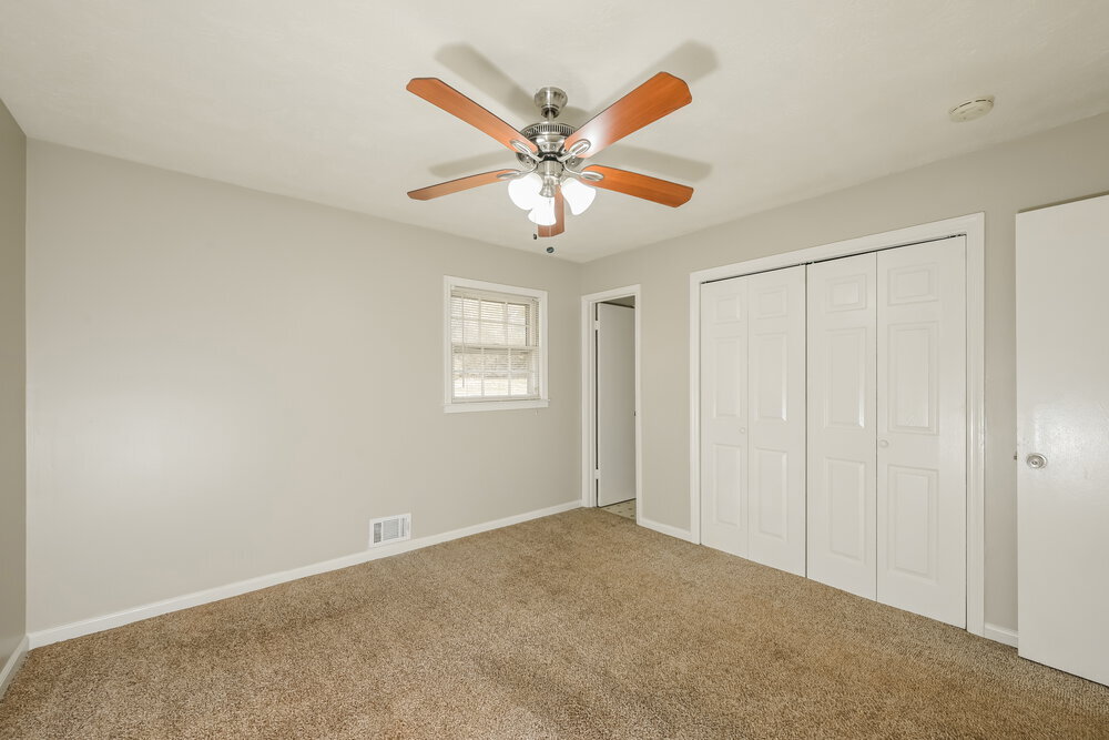 Building Photo - 6490 Executive Dr