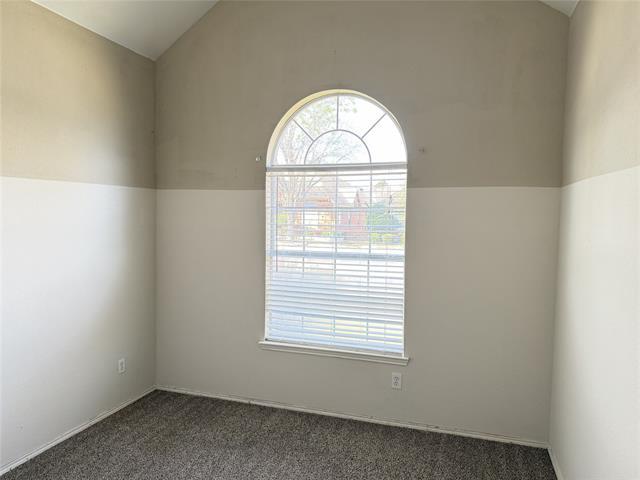 Building Photo - 5829 White Pine Dr