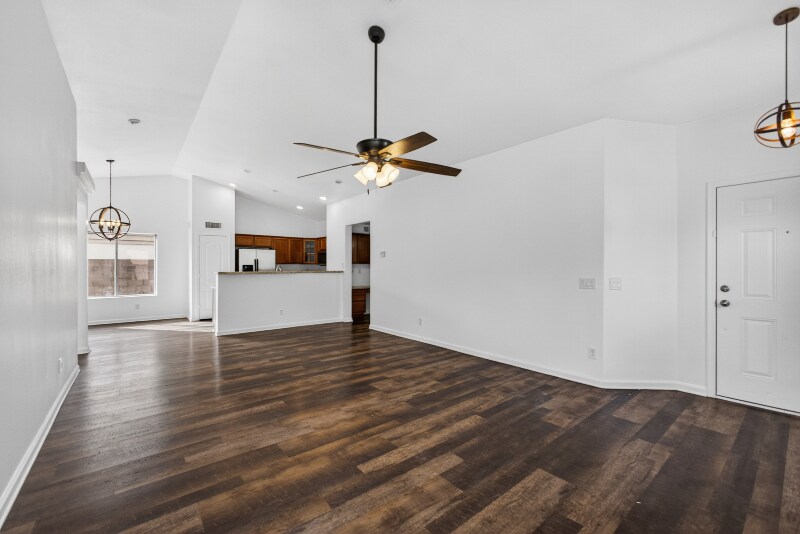 Building Photo - 2130 Sabino Ln