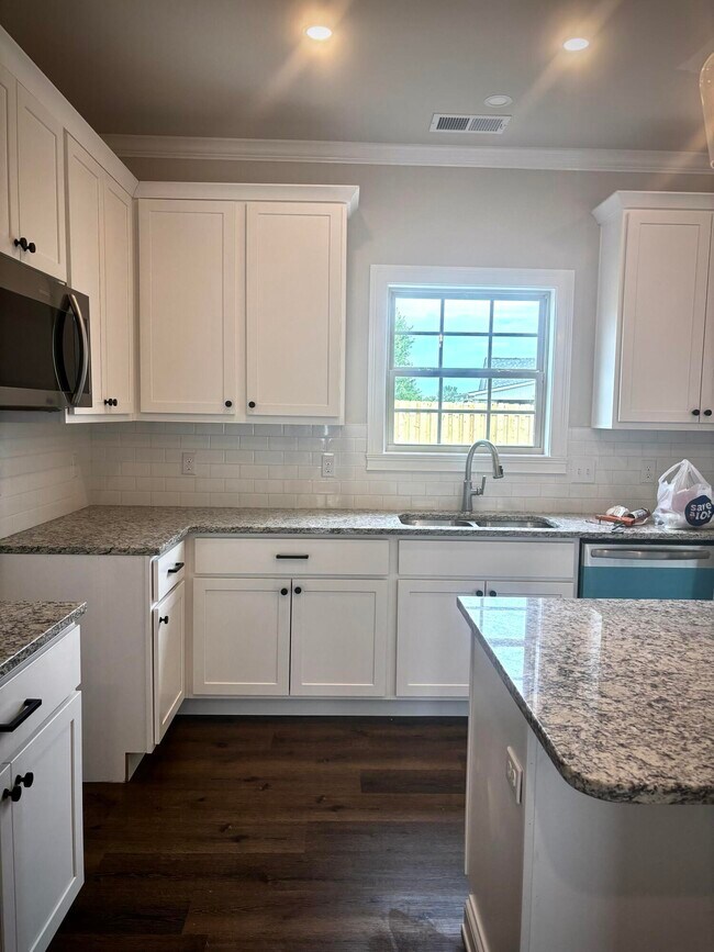 Building Photo - 2737 Sullivans Trce
