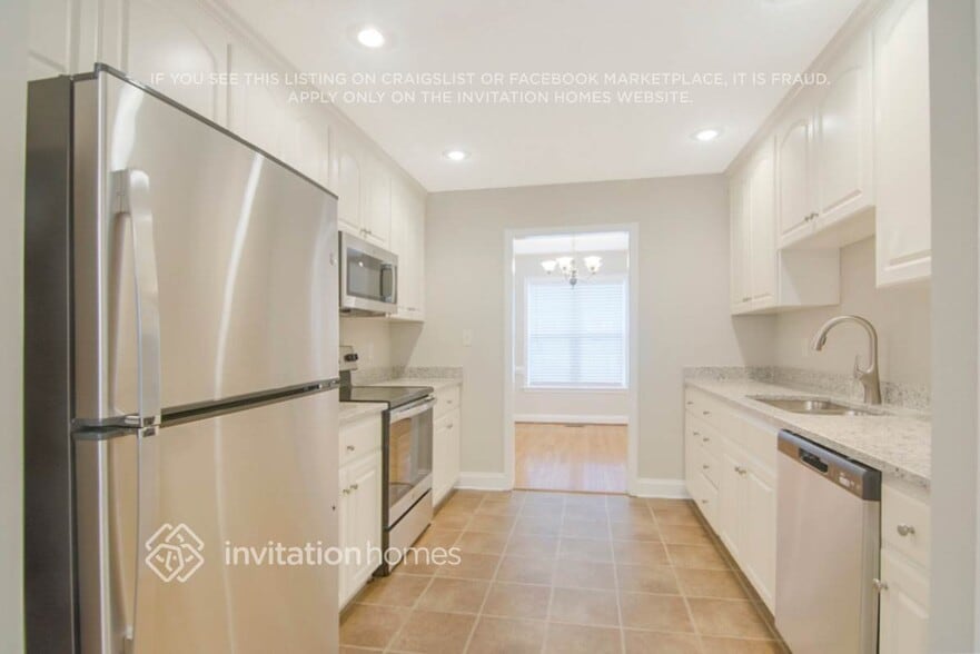 Building Photo - 152 Saleen Dr