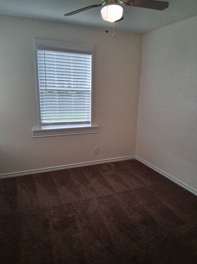 Building Photo - 1414 Alta Mira Dr