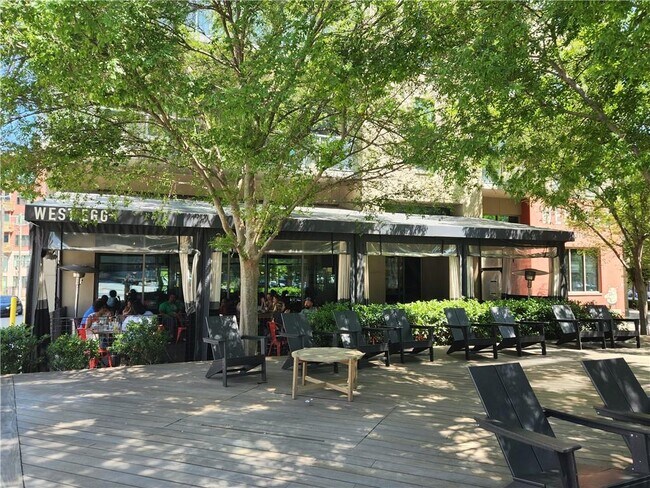 Building Photo - 1100 Howell Mill Rd NW
