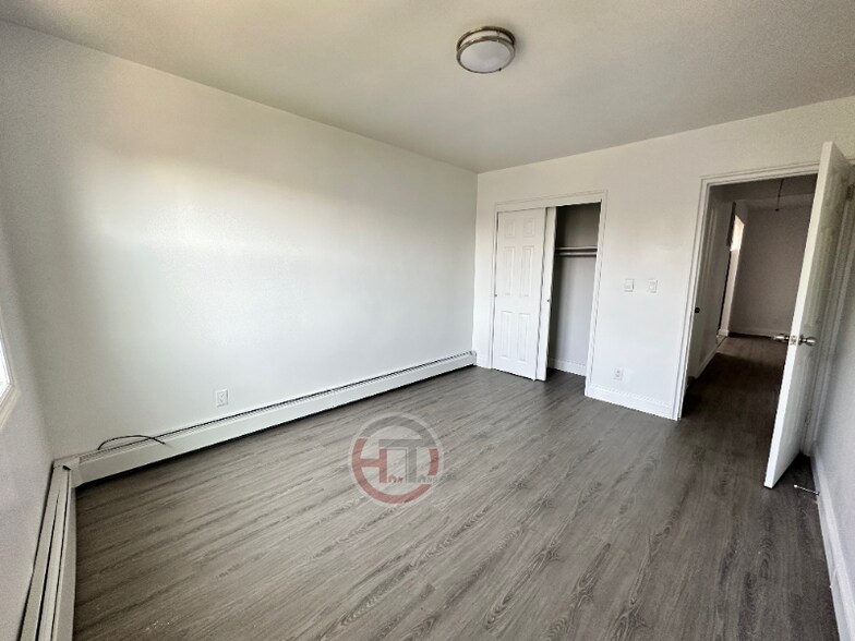 Building Photo - 3250A Lucerne St