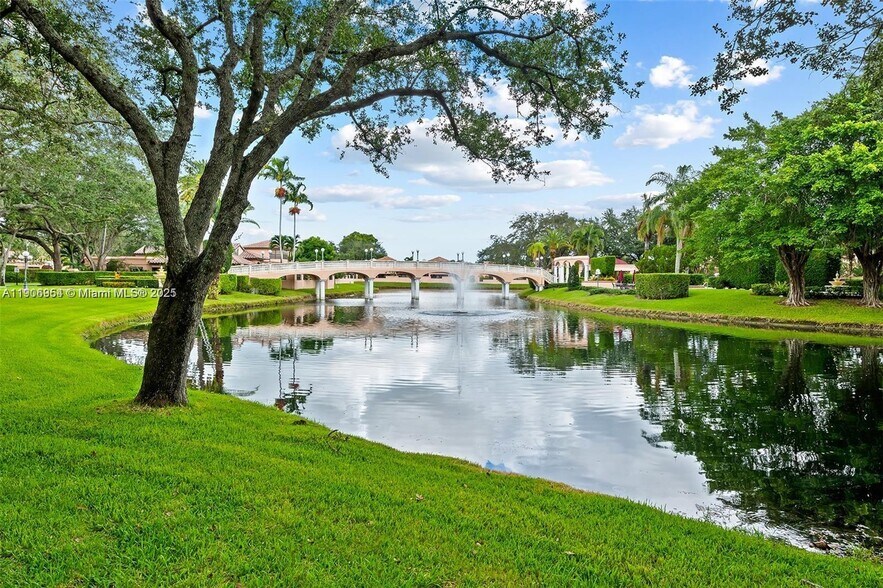 Building Photo - 718 Deer Creek Via Verona