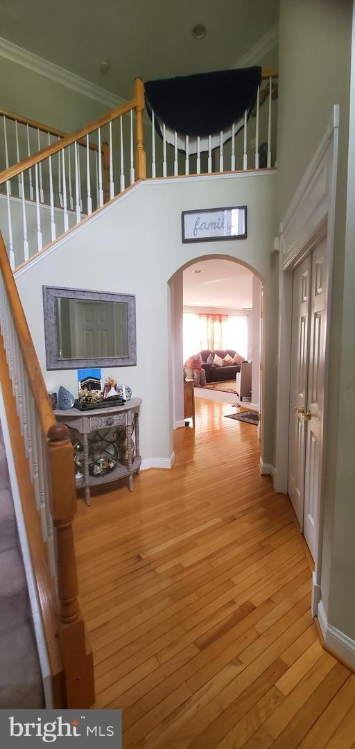 Building Photo - Elegant Colonial Near Parks, Shopping, and Commuter Routes