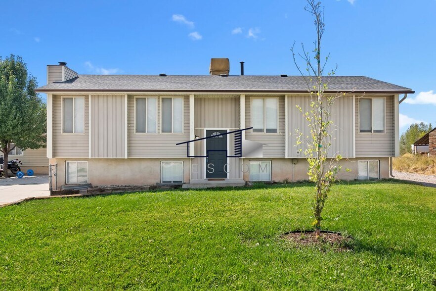 Primary Photo - 1721 750 W St