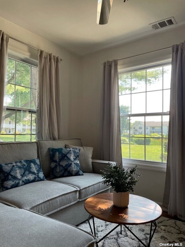 Building Photo - 208 Fairview Cir