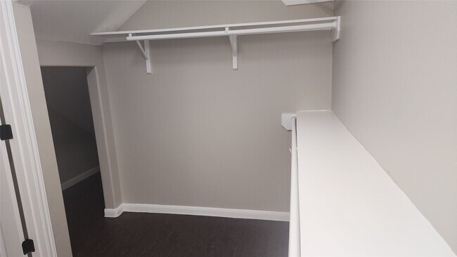 Building Photo - 14010 Marners Ct