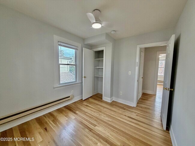 Building Photo - 1004 Fifth Ave