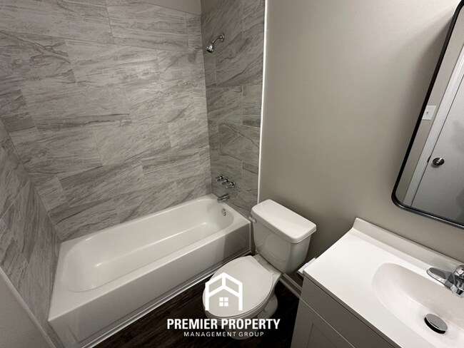 Building Photo - Newly Renovated 3BR/2BA in 38141 | Vaulted Ceilings, Fireplace & Fenced Yard