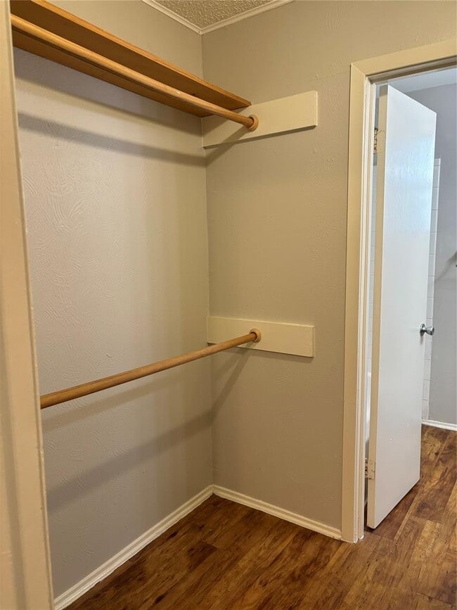 Building Photo - 317 W 35th St