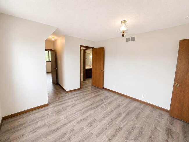Building Photo - 4284 State Rd J