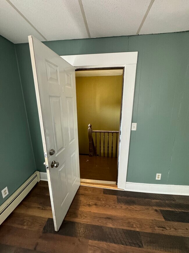 Building Photo - 518 Privilege St