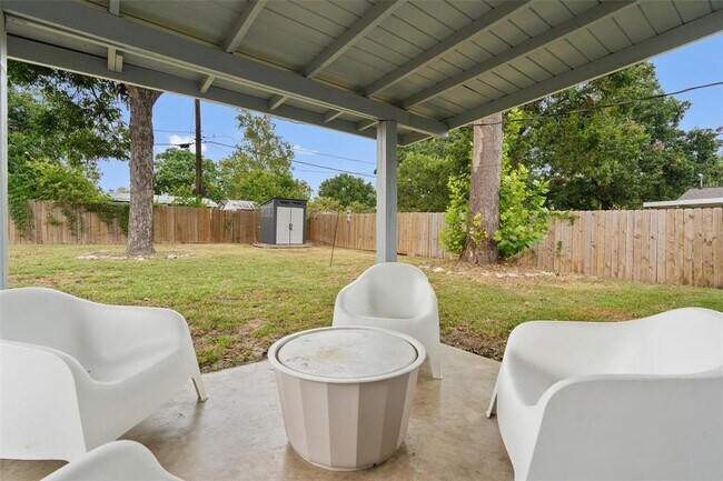 Building Photo - 9107 Shepard Dr