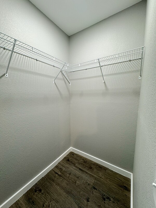 Building Photo - 142 Avant