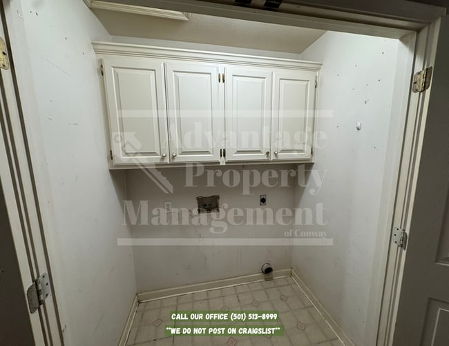 Building Photo - Lovely 2-Bedroom, 1-Bathroom Duplex in Greenbrier, AR!
