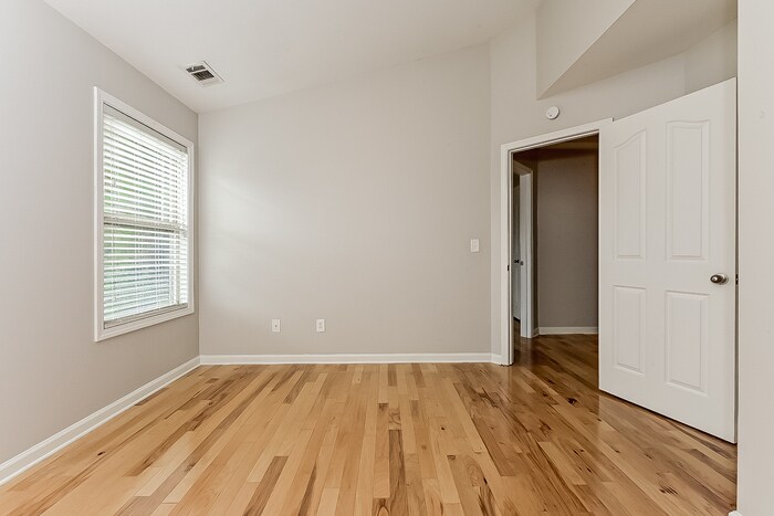 Building Photo - 1630 Yukon Ct