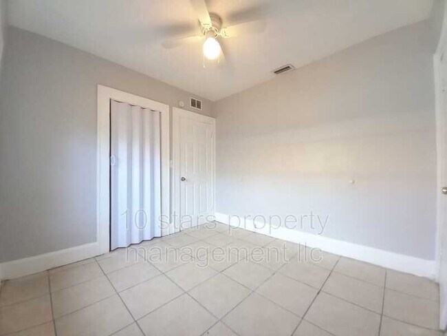 Building Photo - 3450 13th Ave S