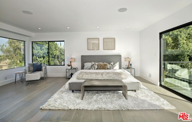 Building Photo - 3712 Berry Dr