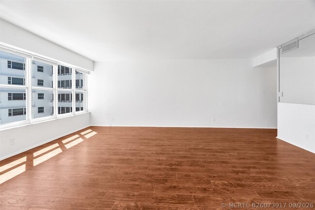 Building Photo - 3700 Galt Ocean Dr