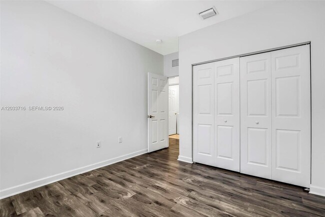 Building Photo - 3440 W 100th Terrace