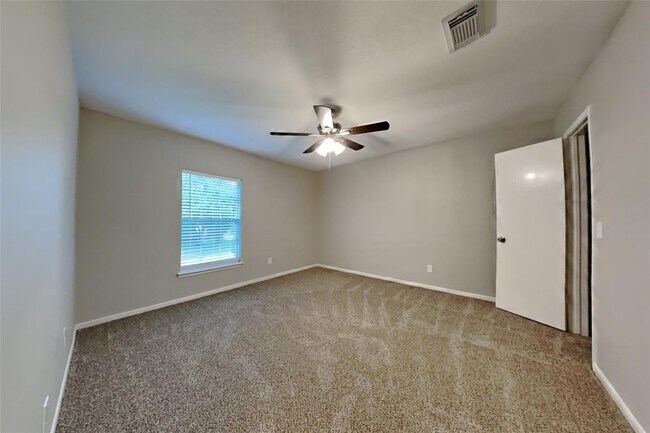 Building Photo - 1031 Cascade Creek Dr