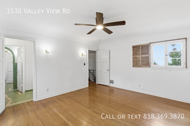 Building Photo - 1530 Valley View Rd