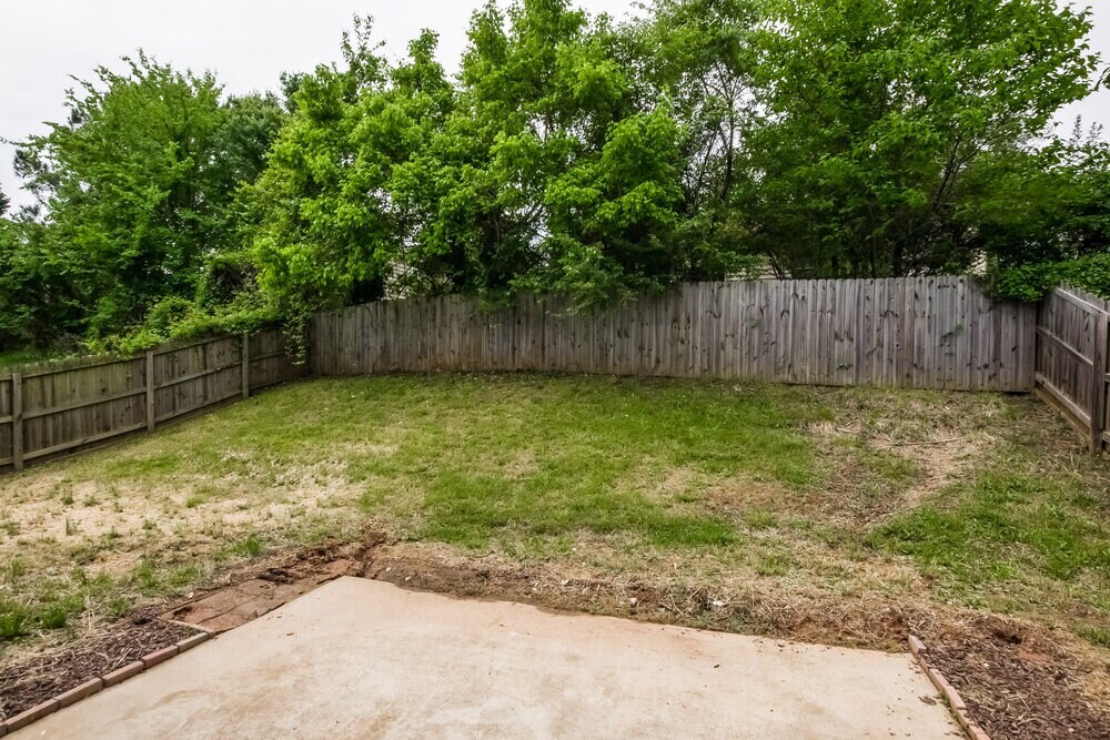 Building Photo - 10415 Battle Ct
