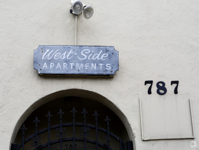 Westside Apartments - Oakland