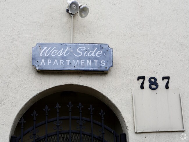 Building Photo - Westside Apartments