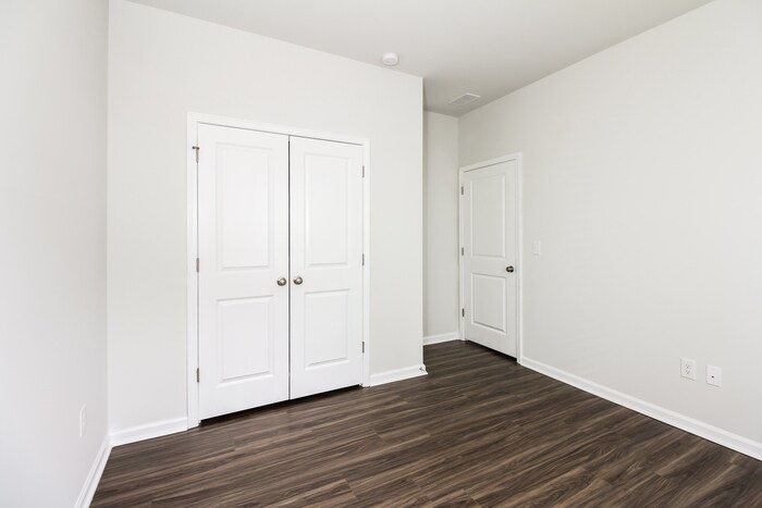Building Photo - 212 Dorian Lp