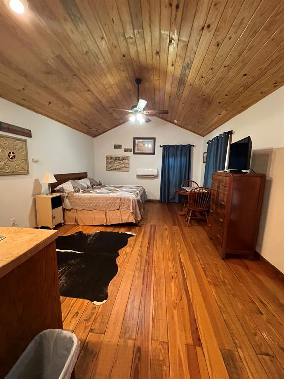 Building Photo - 961 Buttercup Ln