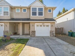 Building Photo - Welcome to this charming 3-bedroom, 3-bathroom home in Forest Grove!