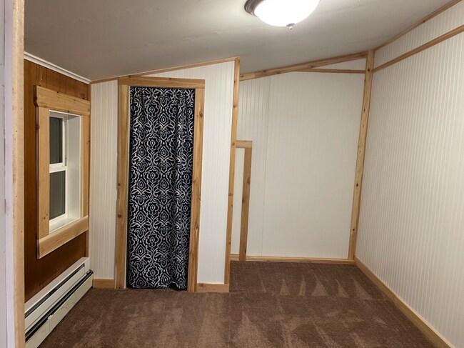 Building Photo - 111 Mohawk Ln