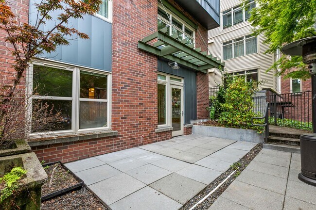 Building Photo - 1bd/1ba Seattle Condo