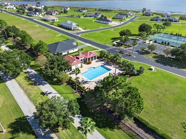 Building Photo - 200 Snowy Orchid Way