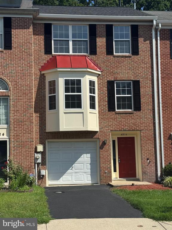 Building Photo - 8216 Dellwood Ct