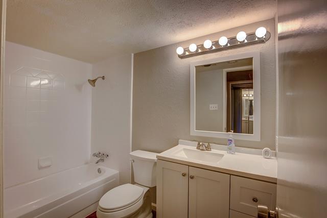 Building Photo - 4024 Bristlecone Ln