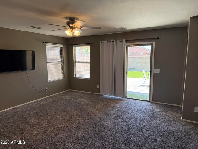 Building Photo - 5943 S 248th Dr