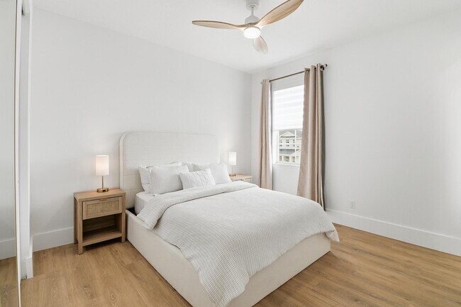 Building Photo - 655 Hookline Cir